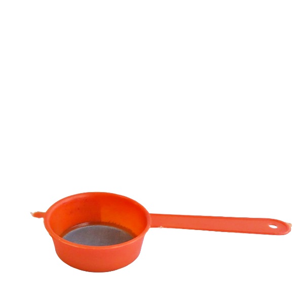 А655 Средна пластмасова цедка с метална мрежа