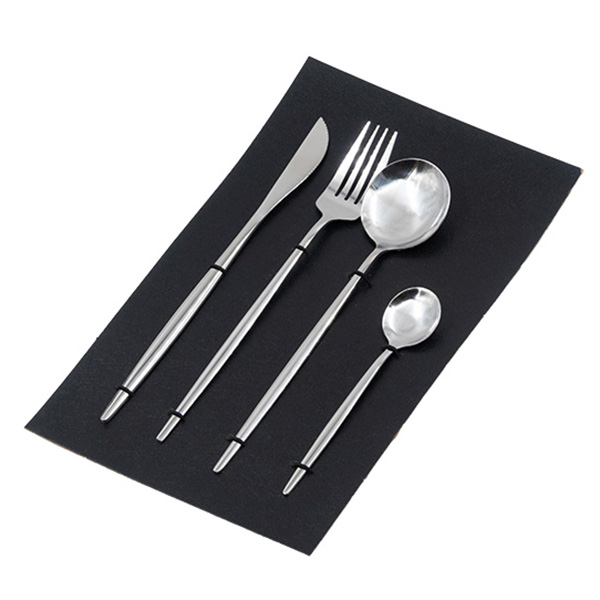 И02-21248 Комплект прибори за хранене 24ч СРЕБРО